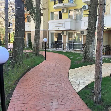 Апартамент Sweet Homes 4 Studio On The First Floor еh Слънчев бряг